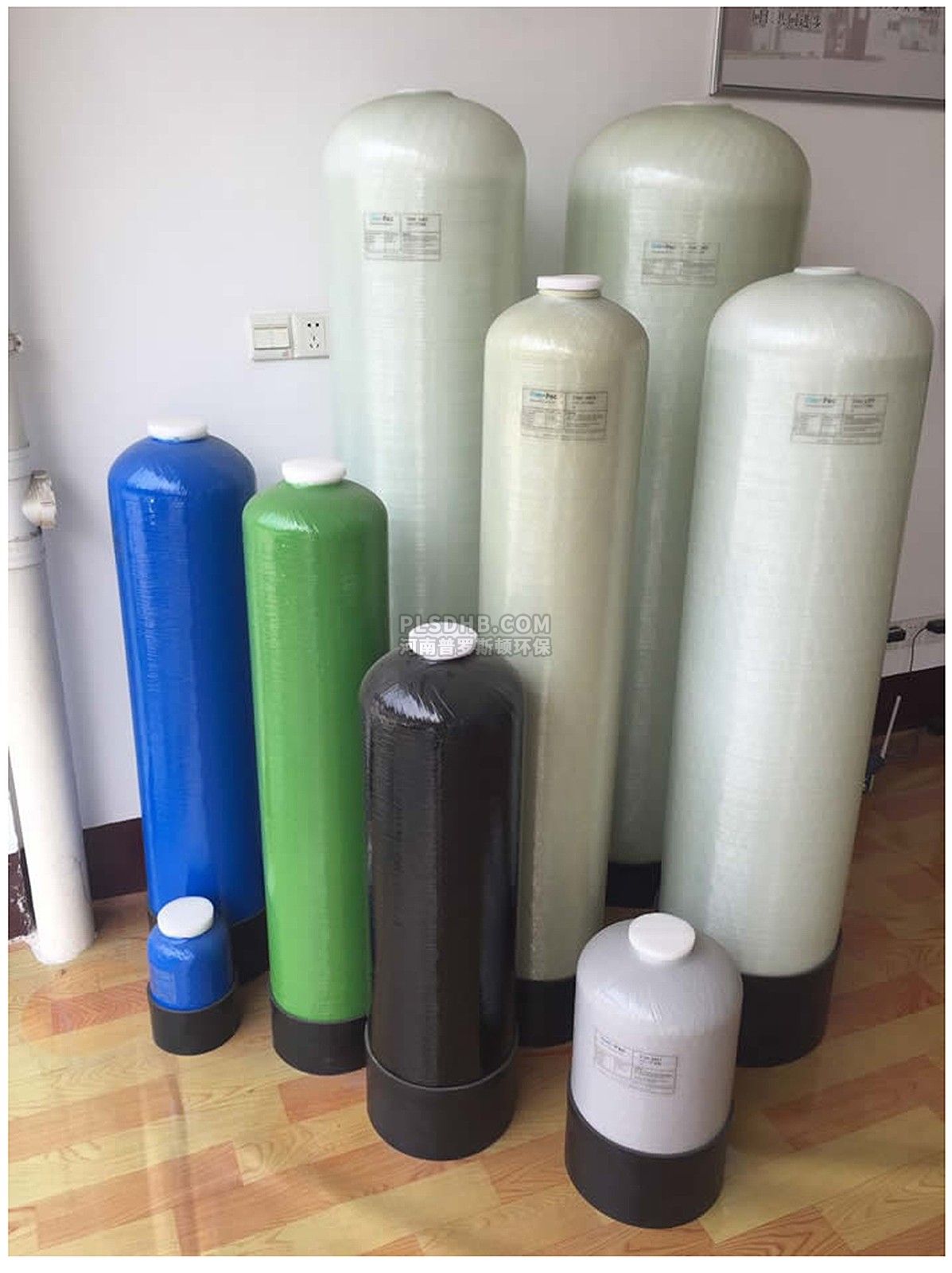 扶沟彩色FRP玻璃钢过滤罐软水机配件